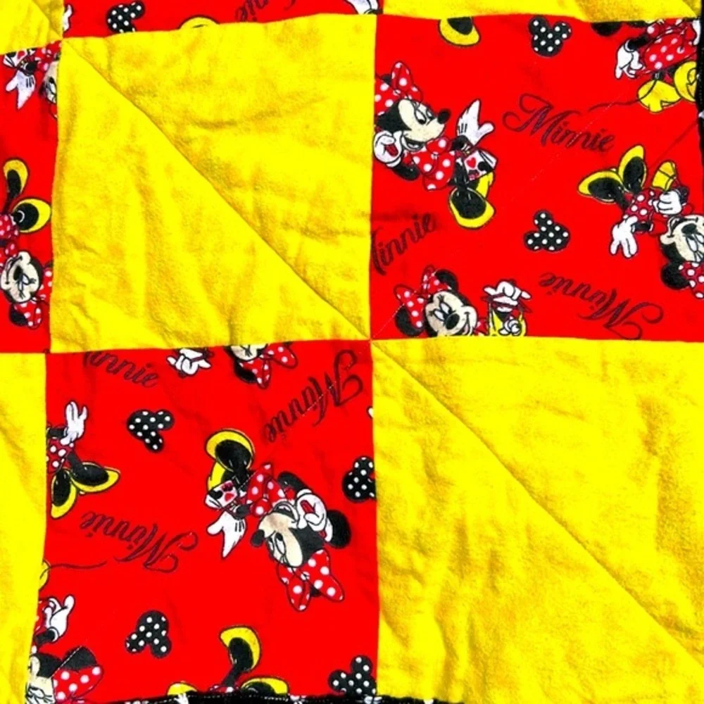 🔥SALE🔥Handmade Minnie Mouse Baby QUILT Disney Flannel Patchwork 27” X 34”